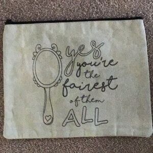 Zippered Makeup Jewelry Pouch